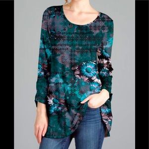 Lily Floral Long Sleeve Tunic. 3X